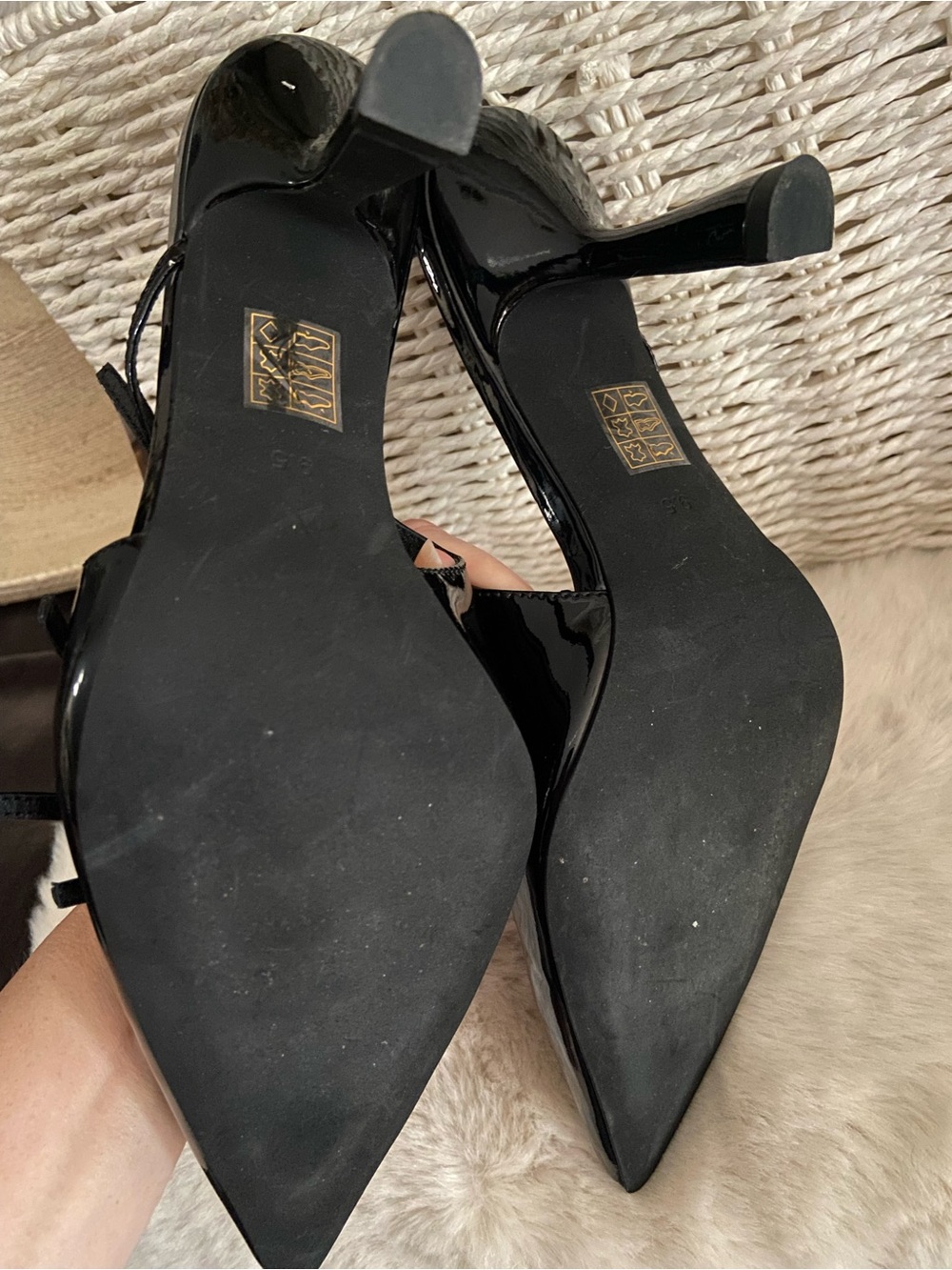 Jeffrey Campbell Patent Leather "Lash" Pointed Toe Slingback Kitten Heels. - Picture 4 of 11